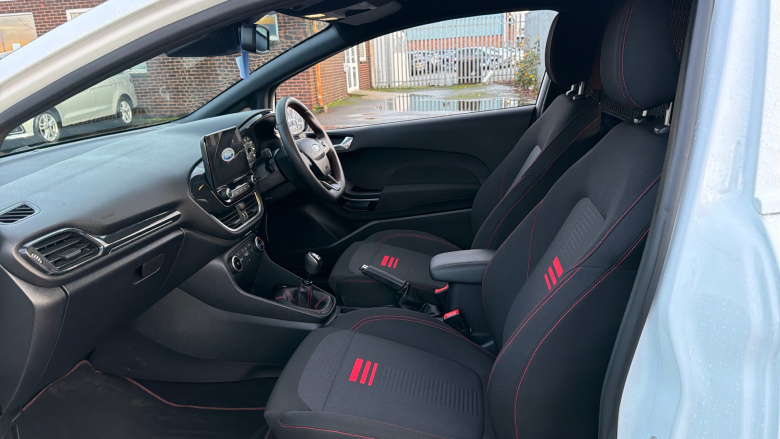 Ford Fiesta Petrol 1.0 Ecoboost mHEV Sport Van